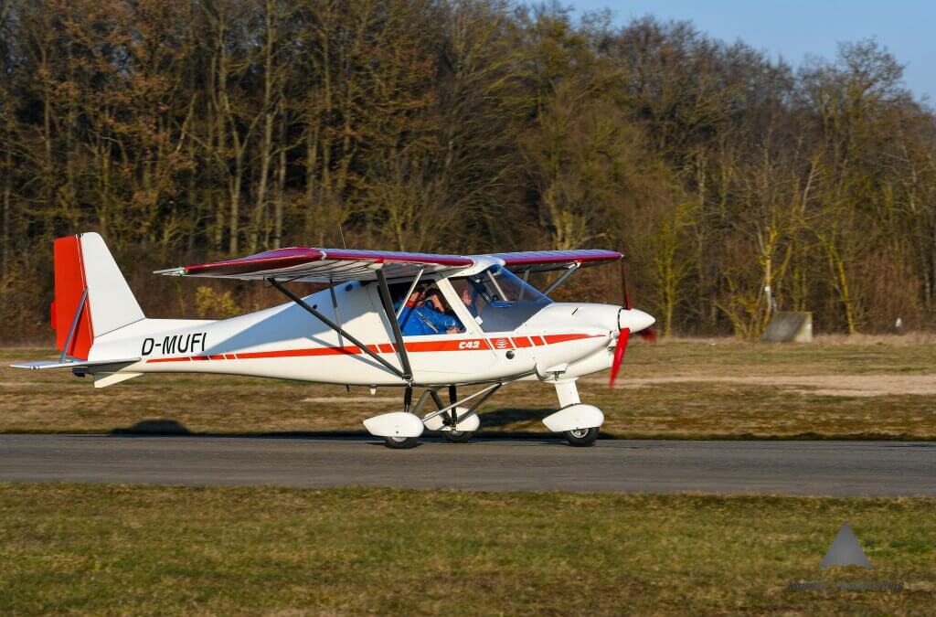 Giengener Flieger bauen Flugzeug um